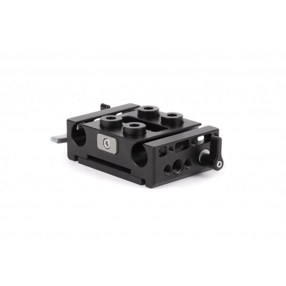 Camera Cage 15mm Baseplate Manfrotto - 
Height adjustable baseplate
Allows to set 15mm rods at the correct distance from the len