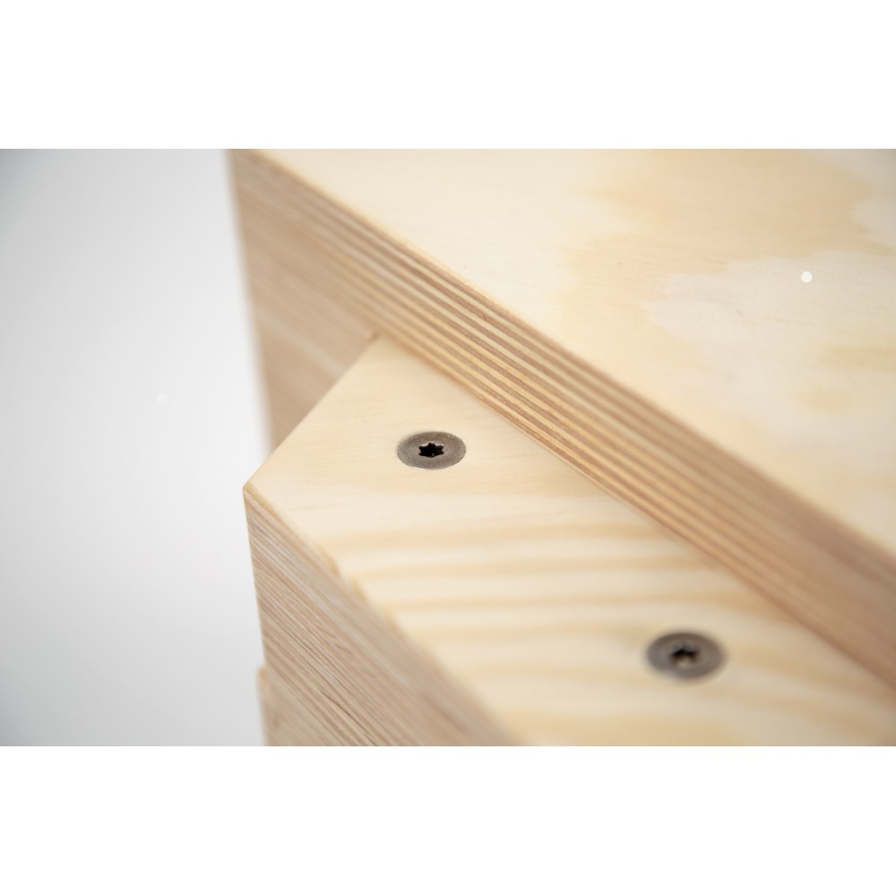 Elefantenblock 4" Udengo - Größe: 4" x 11,8" x 11,8" (10cm x 30cm x 30 cm)
Gewicht: 3 lbs (1,9 kg)
Material: 24mm Birke/Kiefer