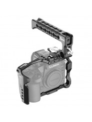 Panasonic GH6 Cage 8Sinn - - 1/4" mounting points- Arri locating point (3/8" mounting point on top)- M4 threads (top front, bott