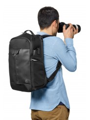 Century traveler camera backpack Gitzo - 
Holds camera gear like a Canon 5D, Sony A7 kit or DJI Mavic kit
Securelock zips for sa