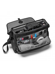 Century compact camera messenger Gitzo - 
Holds camera gear like a Leica M, Sony A7 kit or a DJI Mavic kit
G-lock flap closing s