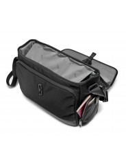 Century compact camera messenger Gitzo - 
Holds camera gear like a Leica M, Sony A7 kit or a DJI Mavic kit
G-lock flap closing s