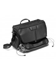 Century compact camera messenger Gitzo - 
Holds camera gear like a Leica M, Sony A7 kit or a DJI Mavic kit
G-lock flap closing s