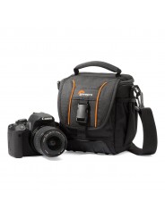 Adventura SH 120 II Lowepro - 
Fits compact DSLR with attached kit lens
Customize fit with adjustable divider system in main com