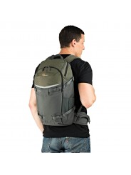 Flipside Trek BP 350 AW Grey Lowepro - 
Carries a DSLR camera kit with extra lenses and a 10'' tablet
Flipside body-side access 