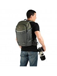 Flipside Trek BP 450 AW Grey Lowepro - 
Fits DSLR (with grip) &amp; attached 70-200mm lens plus extra lenses
Flipside body-side 