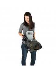 Lowepro Plecak Flipside Trek BP 250 AW Lowepro - Bietet Platz für eine kompakte DSLR- oder spiegellose Kamera sowie ein Tablet F