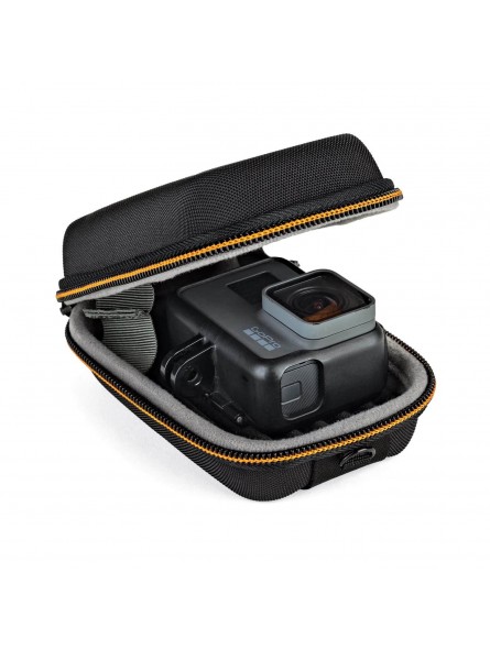 Hardside CS 20 Lowepro - Rugged and protective rigid camera case for small point-and-shoots.

FormShell™ exterior offers lightwe