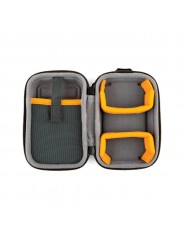 Hardside CS 40 Lowepro - 
FormShell™ exterior offers lightweight rigid protection
Cushioned foam interior provides additional pr