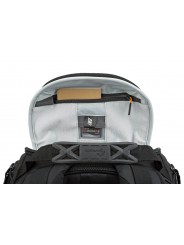 ProTactic BP 350 AW II Black Lowepro - 
QuickShelf™ divider system opens into 3-tier shelf or folds flat
Super high-grade Nylon 