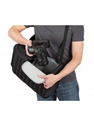 ProTactic BP 450 AW II Black Lowepro - 
4-point access to gear so you never miss a critical moment
Waist belt converts to utilit