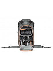 Lowepro Plecak Whistler BP 450 AW II Grey Lowepro - 
Top and body-side access fits portrait grip DSLRs
Wider interior space with