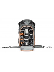 Lowepro Plecak Whistler BP 450 AW II Grey Lowepro - 
Top and body-side access fits portrait grip DSLRs
Wider interior space with