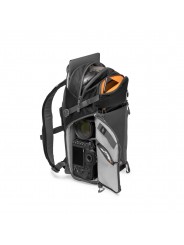 Photo Active BP 200 AW - Black/Dark Grey Lowepro - 
QuickShelf™ divider system opens into 3-tier shelf or folds flat
Dual side a