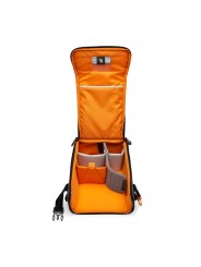 Lowepro GearUp Creator Box L II Lowepro - Die Innenteiler passen sich an, um die spiegellose Kamera und das zusätzliche Objektiv