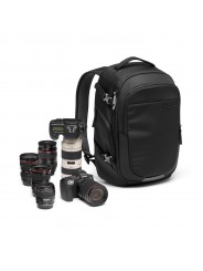 Advanced Gear Backpack III Manfrotto - 
Compact and spacious but lightweight camera backpack
Fits full frame DSLR with 70-200/2.