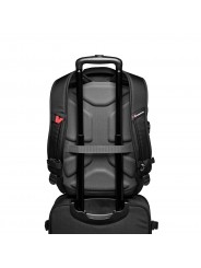 Advanced Fast Backpack III Manfrotto - 
Fits a full frame camera + 70-200/4 lens, 3 lenses + accessories
Versatile dual side acc