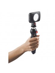 LUMIMUSE - 8 LED lamp Manfrotto - 
8 bright LED lights provide you with high colour rendition
Ultra-portable size means lets you