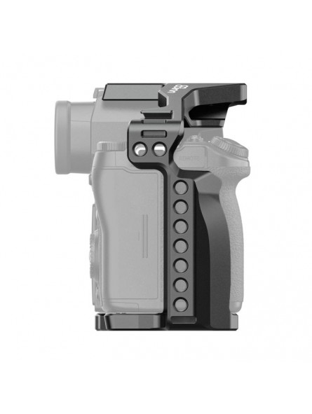 Panasonic LUMIX S5II / S5IIX Cage 8Sinn - - 1/4” mounting points- 3/8” mounting points with Arri locating pins- M4 mounting poin