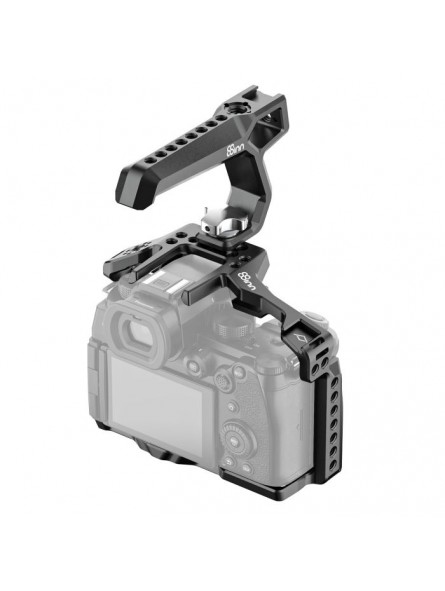 Panasonic LUMIX S5II / S5IIX Cage 8Sinn - - 1/4” mounting points- 3/8” mounting points with Arri locating pins- M4 mounting poin