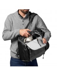 B-Stock Lowepro Plecak Photo Active BP 300 AW Black/Grey Lowepro - 
Das QuickShelf™-Trennsystem lässt sich zu einem 3-stöckigen 