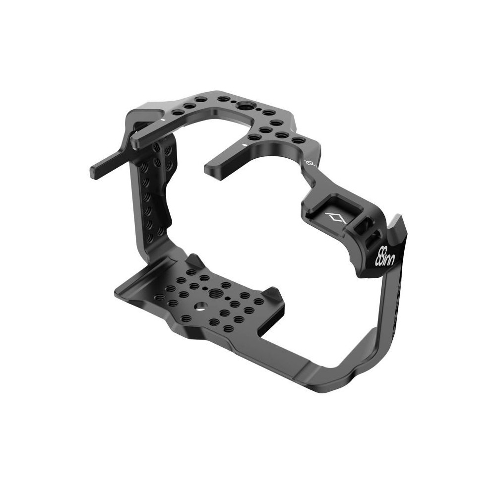 Panasonic GH5 / GH5M2 /GH5s Cage V2 8Sinn - - 1/4" mounting points- One mounting screw (bottom)- Cold shoe mount- Strap holder- 