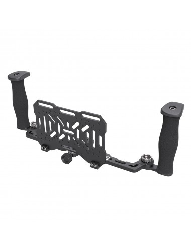 Directors Monitor Cage 8Sinn - Hauptmerkmale:
Universal (für Monitore bis zu 7")
1/4" Befestigungspunkte
Verstellbare