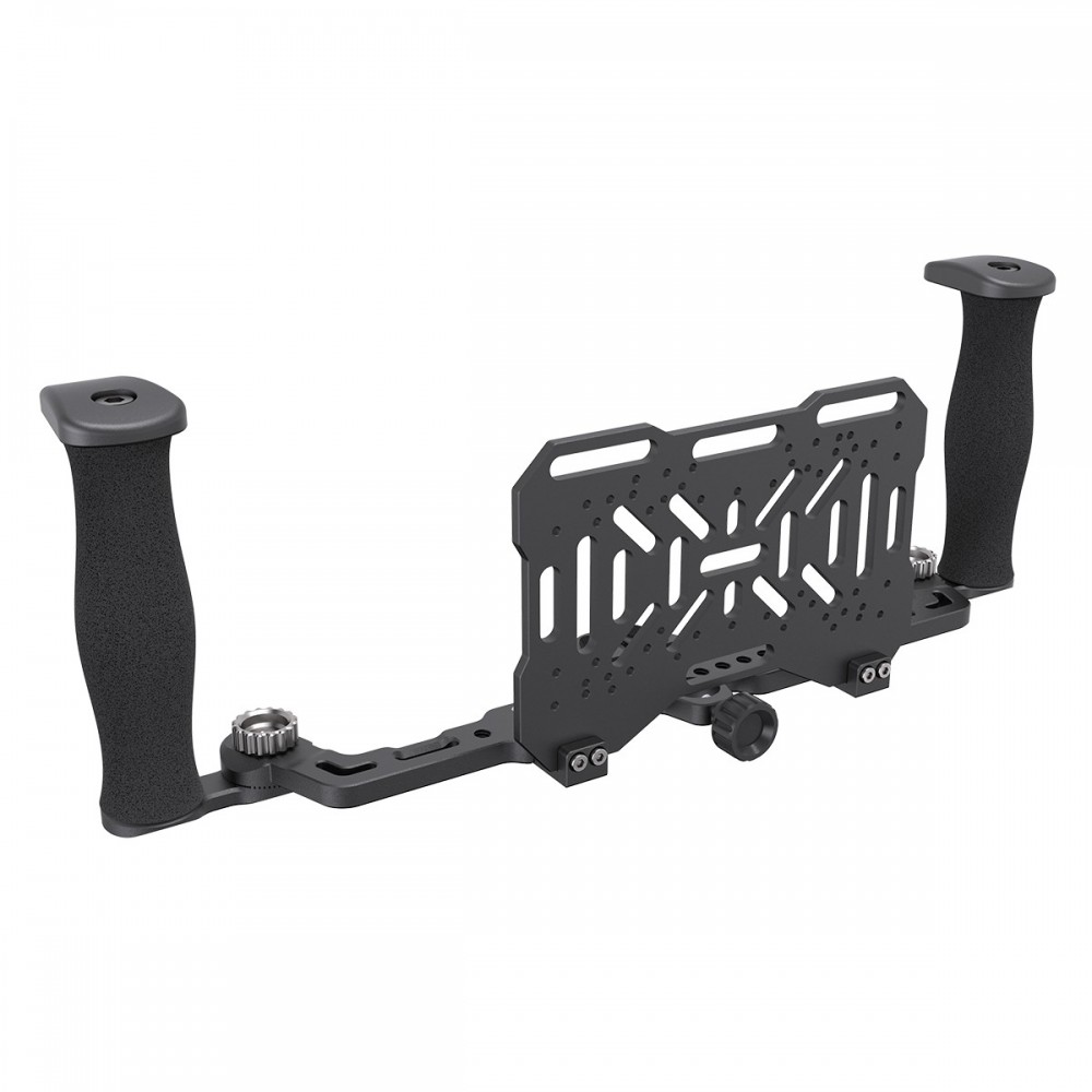 Directors Monitor Cage 8Sinn - Hauptmerkmale:
Universal (für Monitore bis zu 7")
1/4" Befestigungspunkte
Verstellbare