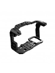 SONY FX3 / FX30 Cage 8Sinn - - Solid cage-to-camera attachment (side&amp;bottom)- 1/4" mounting points- 3/8" threaded openings w