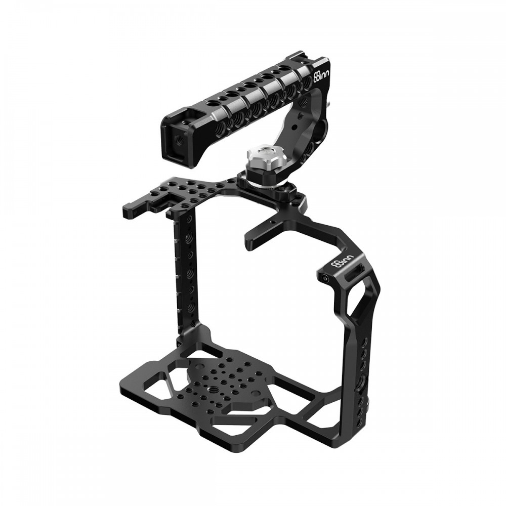 Cage for Canon C70 V2 8Sinn - Key features:

4-piece cage (pre-assembled)
2 points of cage-to-camera attachment (2xbottom screw)