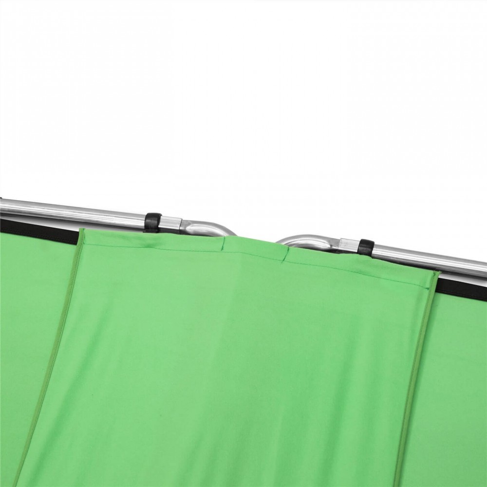 Panoramic Background Connection Kit 2.3m Chroma Key Green Lastolite by Manfrotto - 
Hinge brackets attach two Panoramic Backgrou