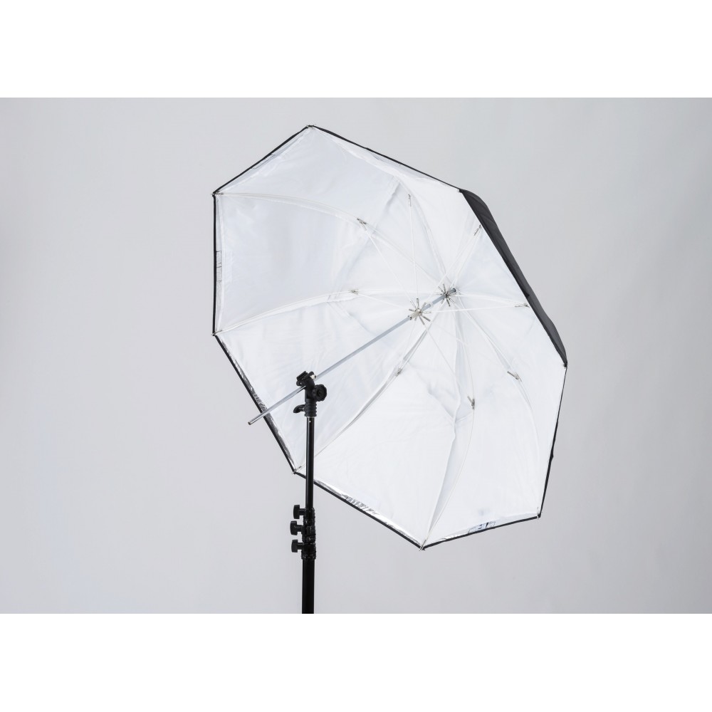 8:1 Umbrella Lastolite by Manfrotto - 
umbrella and softbox functionality
Includes carry pouch
Fiberglass frame
 1