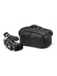 Pro Light Camcorder Case 193N for PMW-X200, HDV camera,VDSLR Manfrotto - 
Made from rip-resistant, water-repellent fabric
Camcor