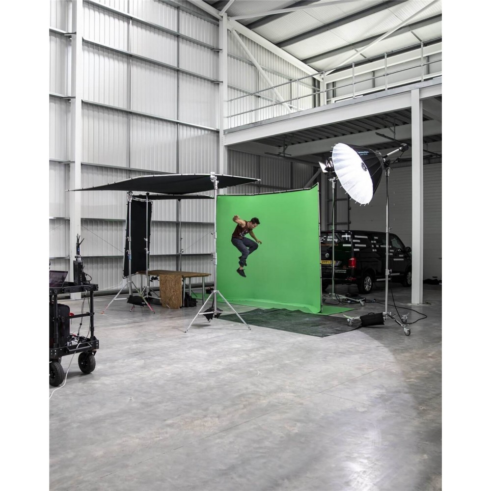 Chroma Key FX 4x2.9m Background Kit Greenn Manfrotto - 
The largest reusable all in one Chroma Key background kit
Ultra-Fast ass